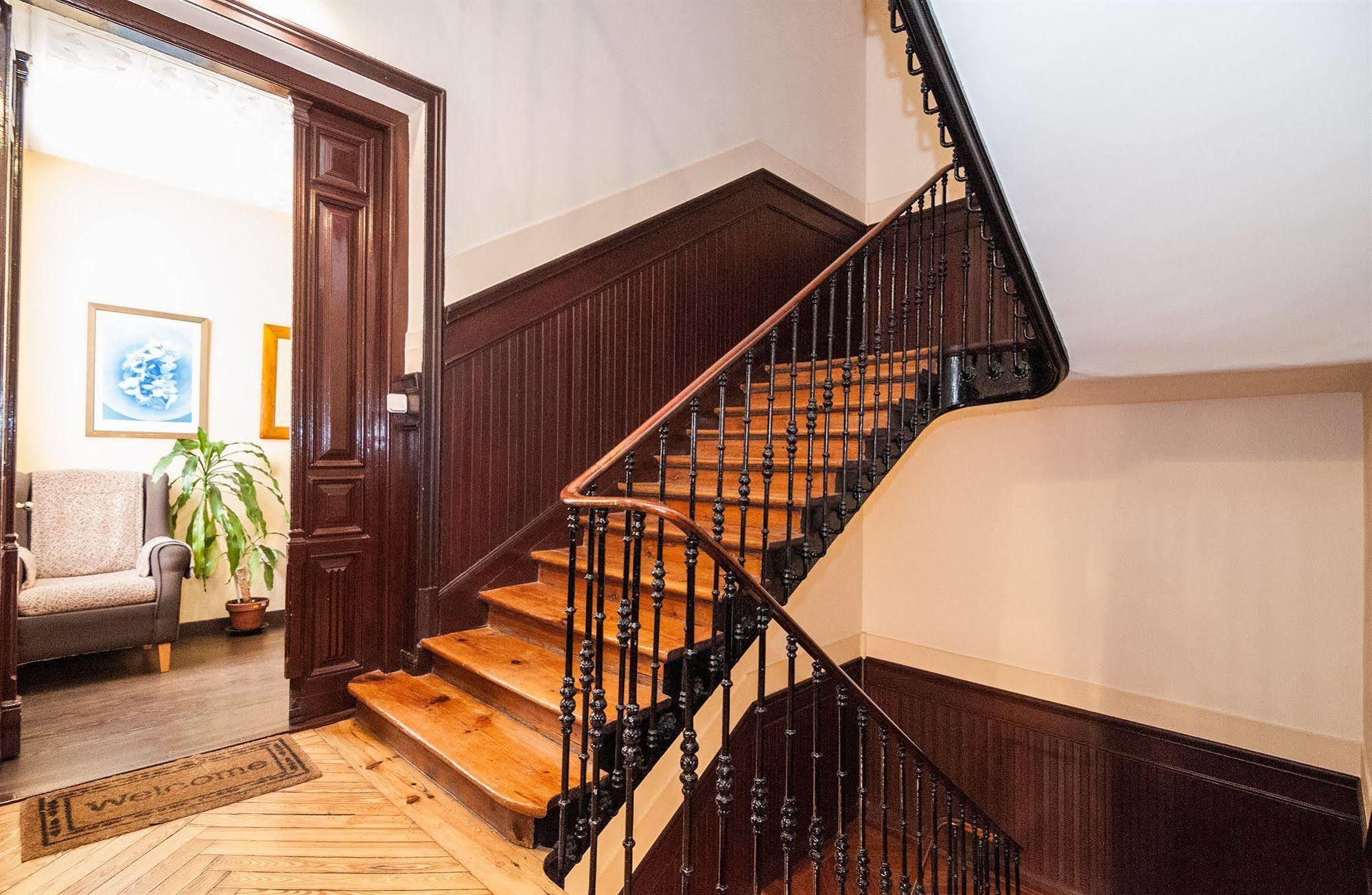 Hostal Gallardo Мадрид Екстериор снимка